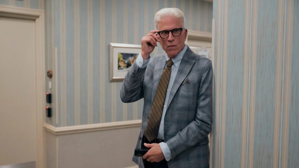 a-man-on-the-inside-ted-danson-1-netflix